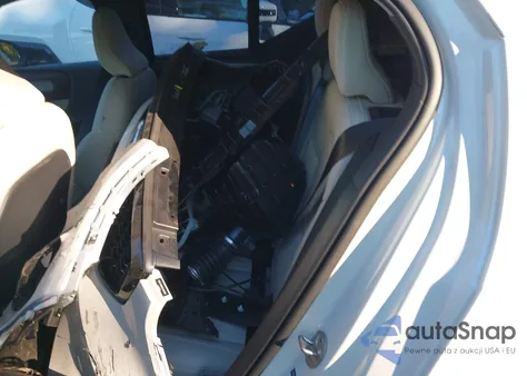 2024 Volvo Xc40 B5 Ultimate Dark Theme из США, поврежденный, VIN YV4L12UM5R2340682